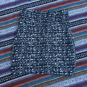 black and grey patterned mini pencil skirt